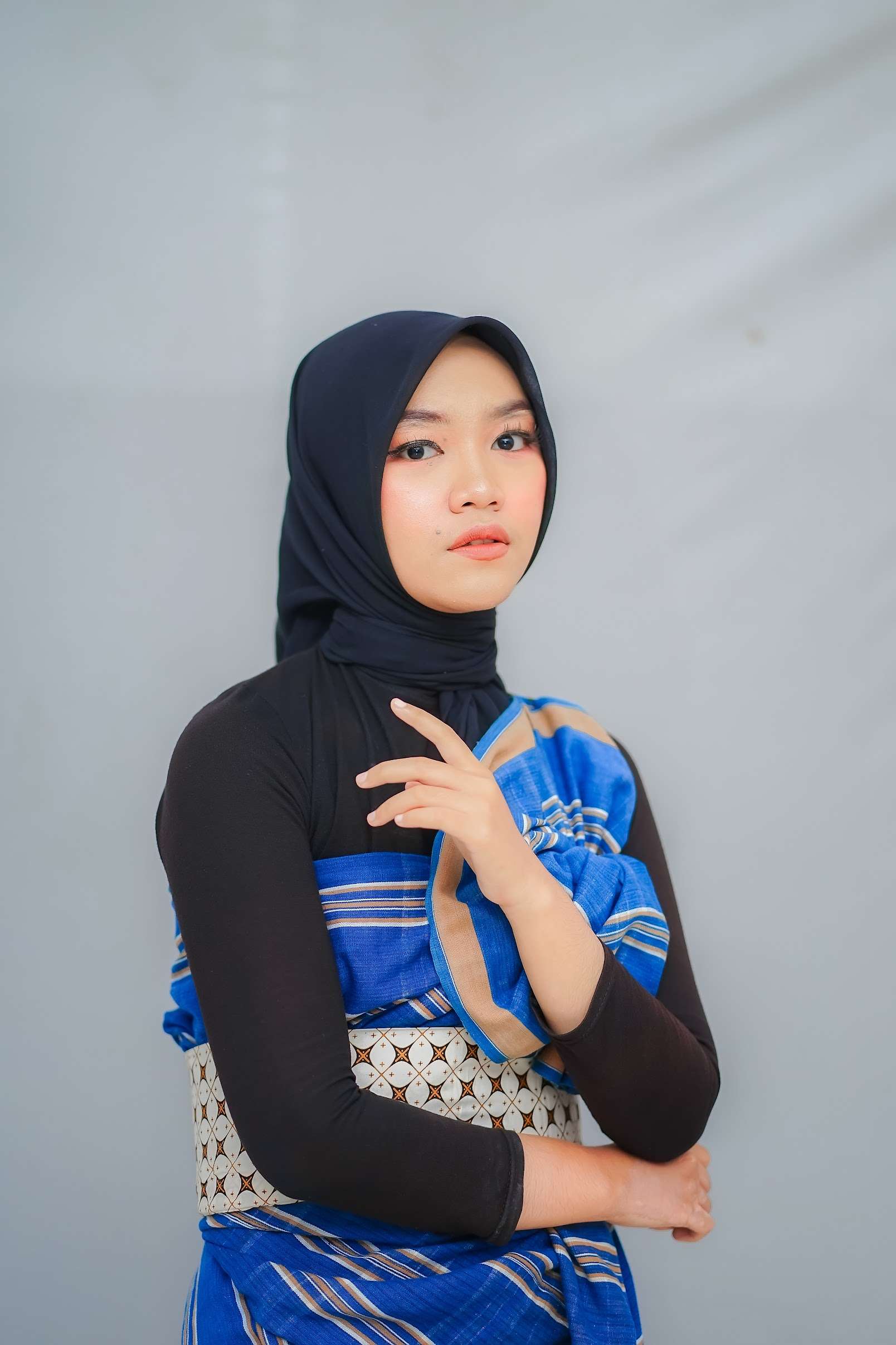 RIZA NADIA
